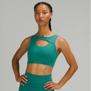 Lululemon Everlux Cut-Out Train Bra